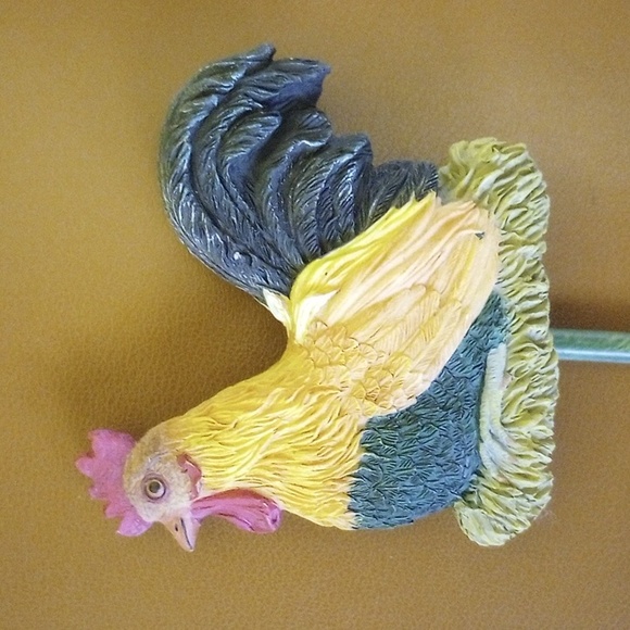 Set of Two Ceramic & Metal Rooster & Hen Hooks, Kitchen Chicken Hooks - Picture 3 of 5